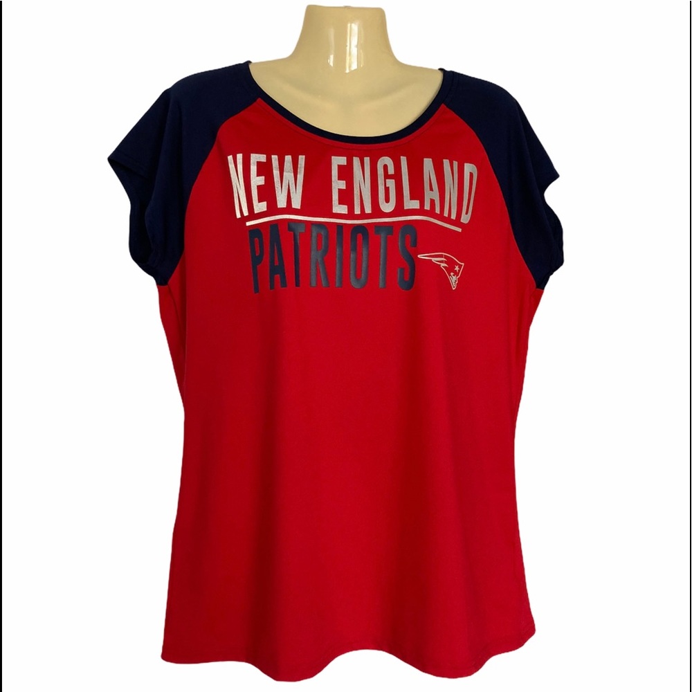 New England Patriots Cap Sleeve Top Keyhole Back NFL Football Sporty Tailgate XL